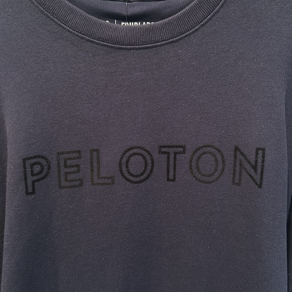NWT Peloton x Fourlaps‎ Crewneck Sweater with zip pockets, navy blue - Picture 2 of 5